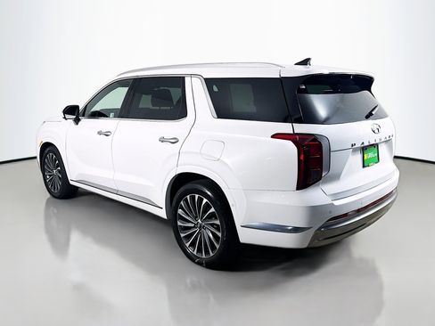 Used 2024 Hyundai Palisade Calligraphy image 7