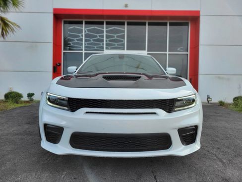 Used 2019 Dodge Charger Scat Pack w/ Dynamics Package RWD image 2