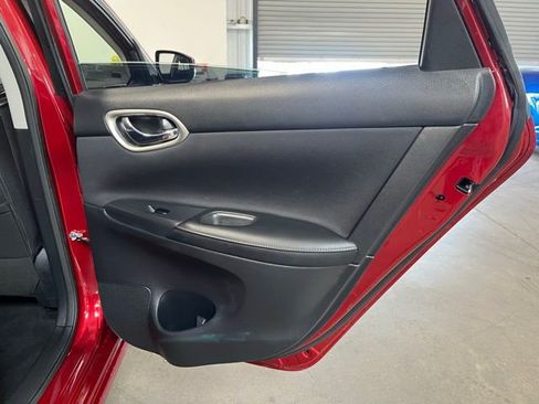 Used 2019 Nissan Sentra SV FWD image 15