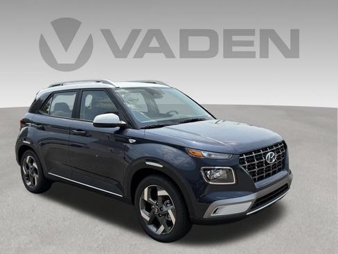 New 2026 Hyundai Venue SEL FWD image 5