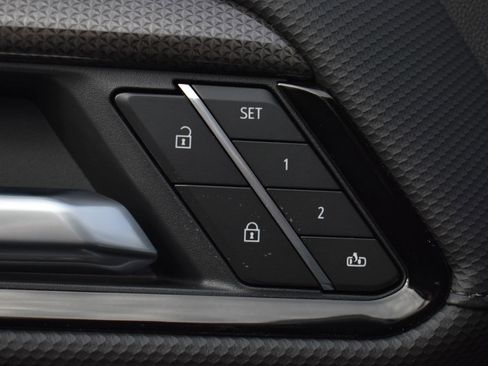 New 2026 Chevrolet Silverado 2500 ZR2 image 12