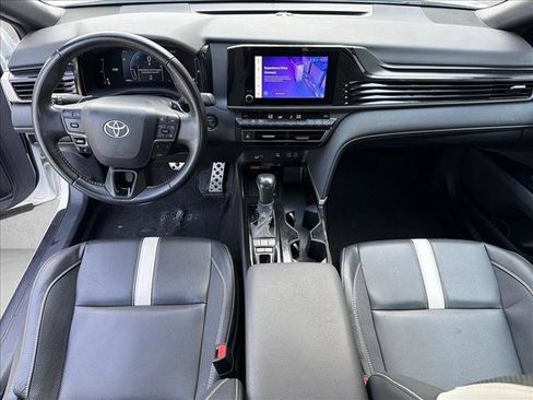 Used 2025 Toyota Camry SE FWD image 23