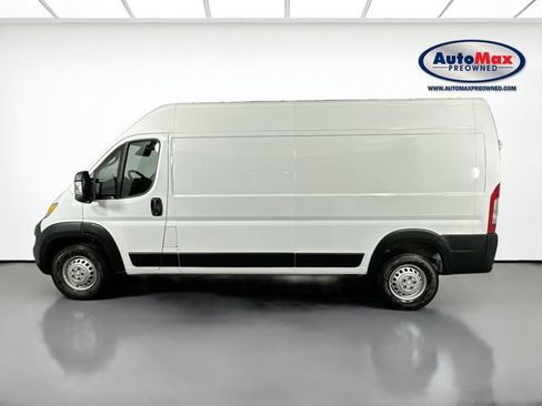 Used 2026 RAM ProMaster 2500 w/ Convenience Group FWD image 8