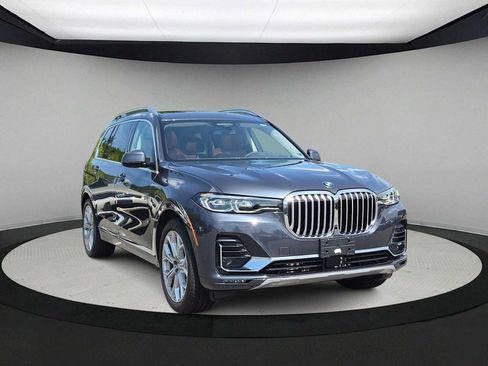 Used 2022 BMW X7 xDrive40i w/ Executive Package AWD/4WD image 2