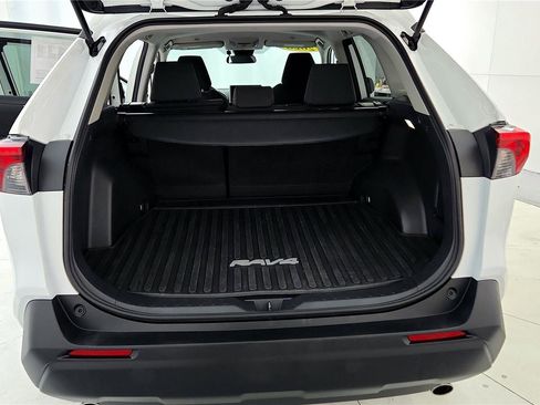 Used 2023 Toyota RAV4 LE image 23