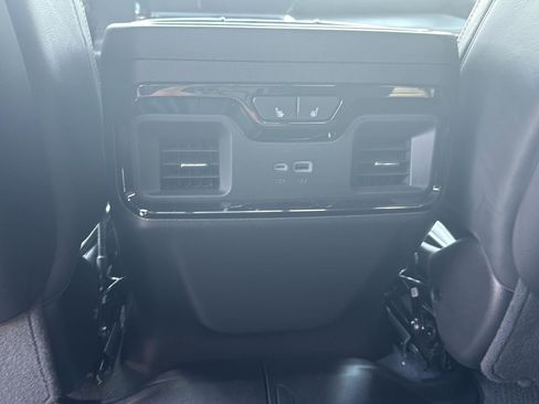 Used 2024 GMC Sierra 1500 AT4X image 17