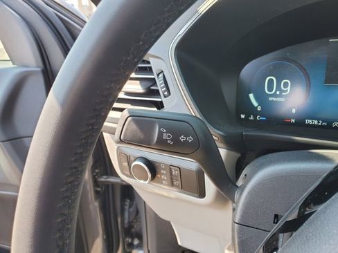 Used 2023 Ford Escape Active w/ Tech Pack #2 AWD/4WD image 16