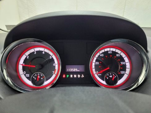 Used 2015 Dodge Grand Caravan SXT FWD image 23