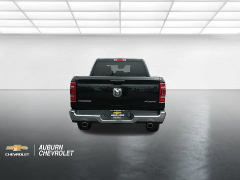 Used 2024 RAM 1500 Laramie AWD/4WD image 4