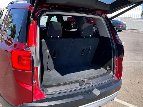 Used 2018 GMC Acadia SLE FWD image 4