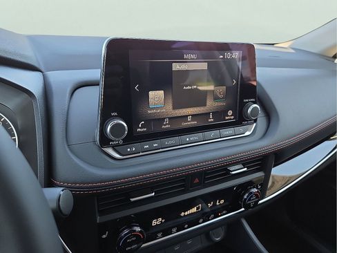 Used 2026 Nissan Rogue SV image 16