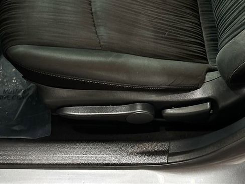 Used 2018 Nissan Sentra SV image 19