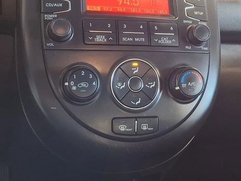 Used 2012 Kia Soul FWD image 20