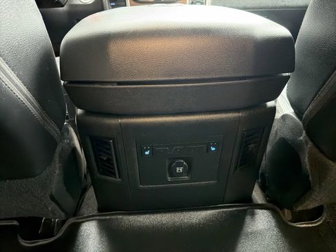 Used 2017 RAM 2500 Laramie w/ Convenience Group AWD/4WD image 37