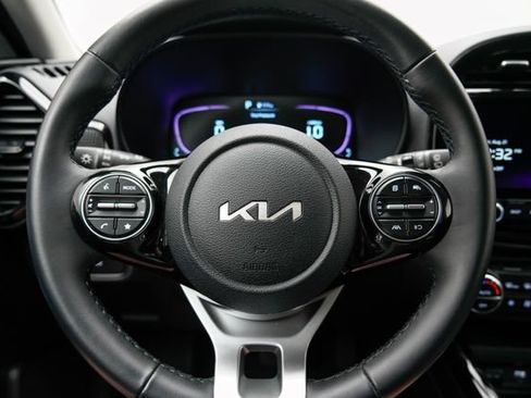 Used 2024 Kia Soul EX FWD image 9