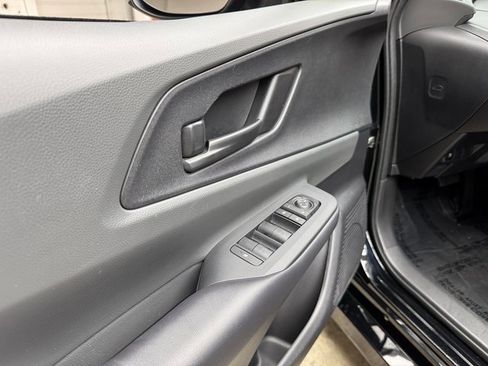 Used 2024 Toyota Prius LE image 11