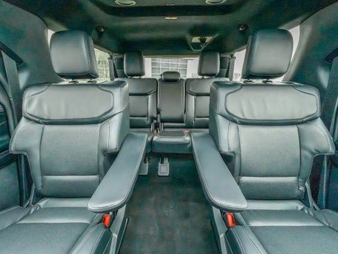 New 2025 Ford Expedition Max Platinum w/ Stealth Performance Package image 15