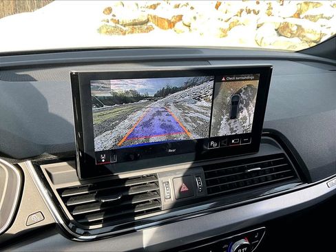 Used 2022 Audi Q5 2.0T Prestige image 18