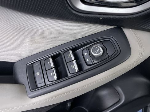Used 2020 Subaru Forester Premium AWD/4WD image 11