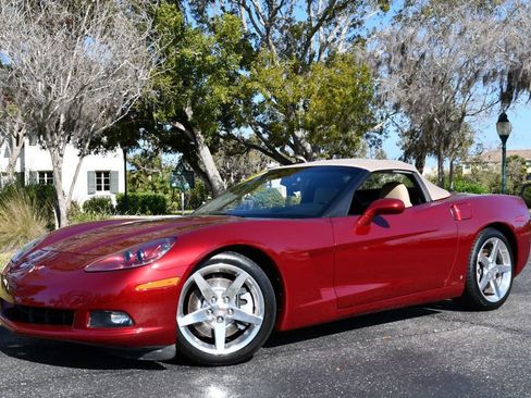 Used 2006 Chevrolet Corvette w/ Z51 Performance Package w/ Preferred Equipment Group image 24