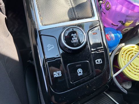 Used 2023 Kia Sportage X-Line w/ X-Line Premium Package image 13