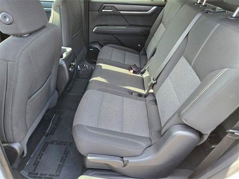 Used 2025 GMC Acadia Elevation image 14