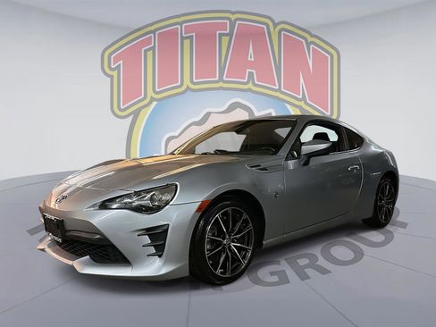 Used 2020 Toyota 86 2-DOOR COUPE MANUAL TRANSMISSI image 1