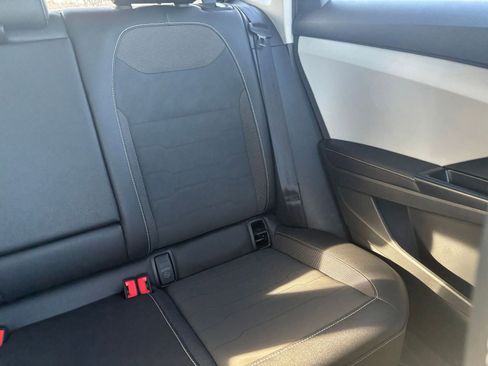 Used 2025 Volkswagen Taos SE image 37