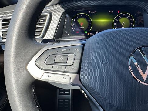 New 2026 Volkswagen Atlas Cross Sport SEL R-Line image 21