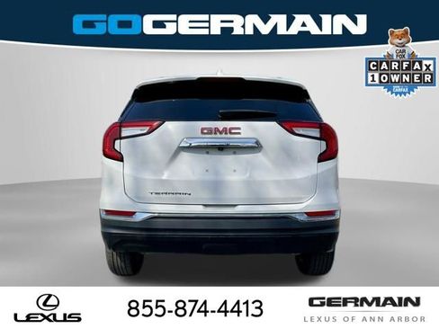 Used 2024 GMC Terrain SLT FWD image 8