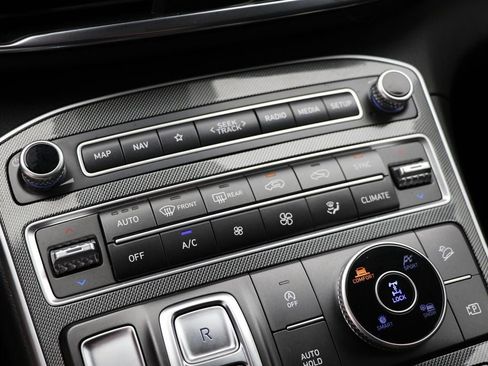 Used 2023 Hyundai Santa Fe XRT image 27