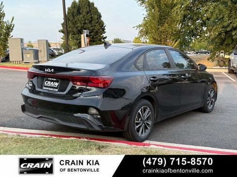 Certified 2024 Kia Forte LXS FWD image 7