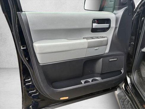 Used 2016 Toyota Sequoia Limited image 12