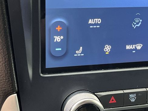 Used 2023 Ford Edge SEL AWD/4WD image 22