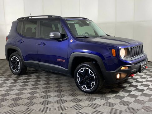 Used 2016 Jeep Renegade Trailhawk image 7
