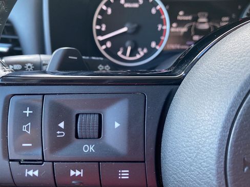 Certified 2023 Nissan Rogue SL w/ SL Premium Package image 39