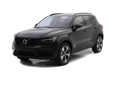 Certified 2026 Volvo XC40 B5 Plus w/ Protection Package Premier