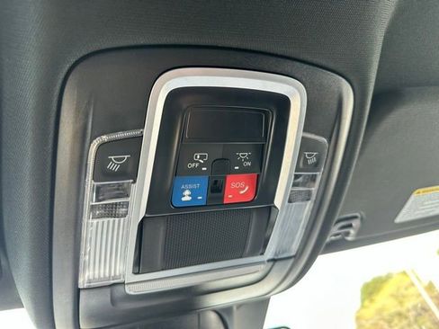 Used 2024 RAM 1500 Laramie image 35