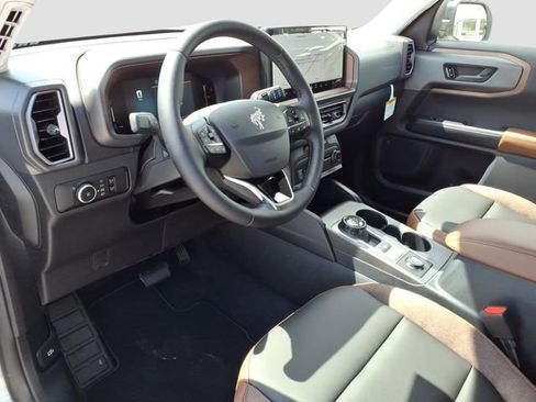 New 2026 Ford Bronco Sport Outer Banks w/ Outer Banks Tech Package+ AWD/4WD image 14