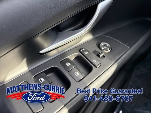 Used 2023 Hyundai Elantra SEL FWD image 21