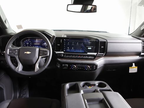 New 2026 Chevrolet Silverado 3500 LT w/ All Star Edition image 16