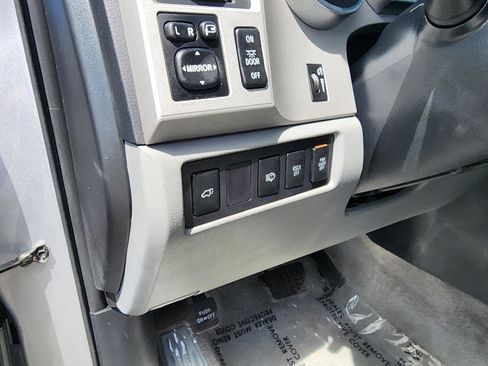 Used 2008 Toyota Sequoia Limited RWD image 18