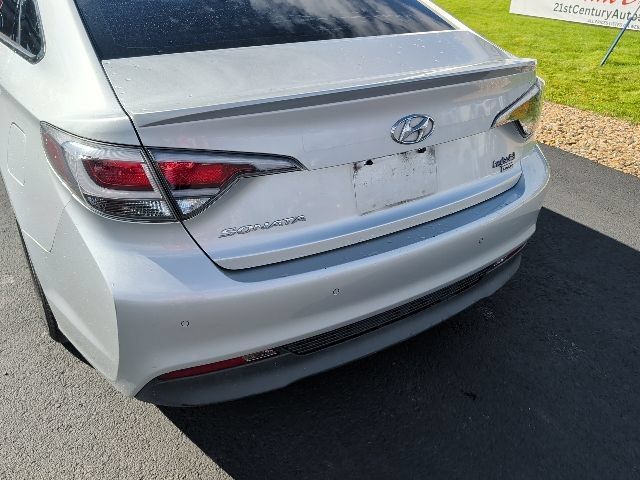 Used 2016 Hyundai Sonata Limited w/ Option Group 02 FWD image 28