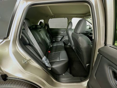 New 2026 Nissan Rogue Platinum w/ Platinum Premium Package image 36