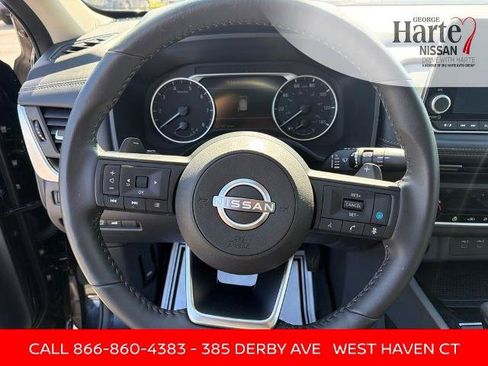 Certified 2024 Nissan Rogue SV w/ SV Premium Package AWD/4WD image 12