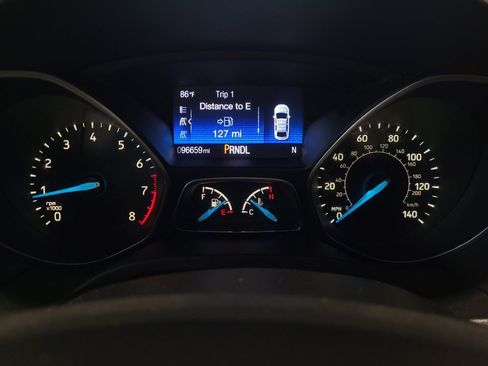 Used 2018 Ford Focus SE FWD image 23