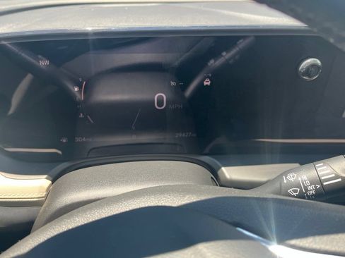 Certified 2024 Buick Encore GX Sport Touring w/ Comfort Package FWD image 11