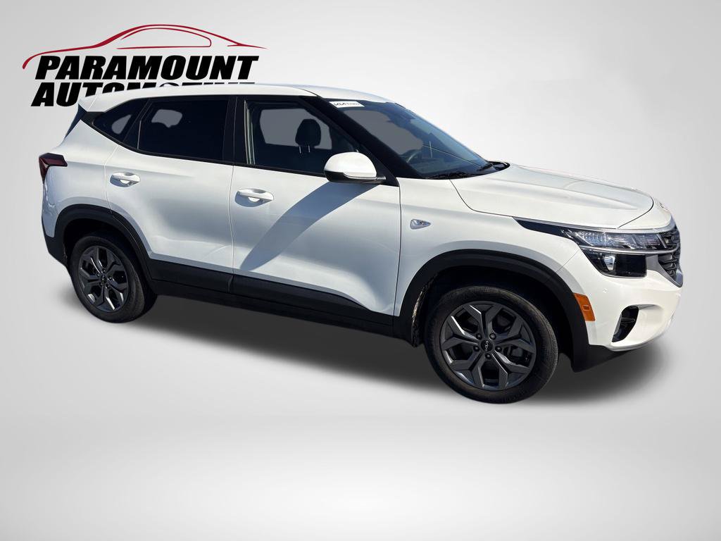 Used 2024 Kia Seltos LX AWD/4WD image 2