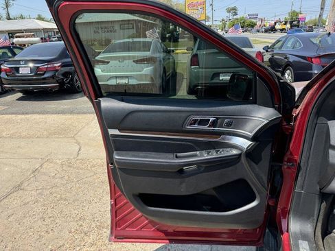 Used 2017 Ford Explorer Limited FWD image 13