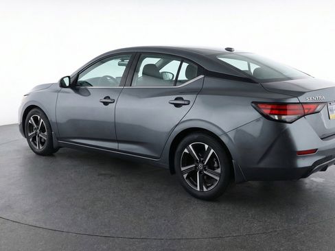 Used 2025 Nissan Sentra SV image 6